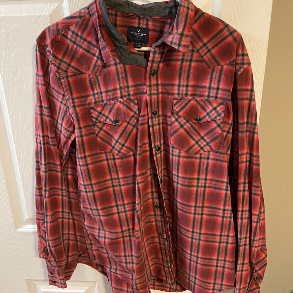 American Eagle button up
